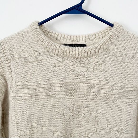 Hand made in Peru 100% baby Alpaca wool sweater with fringed sleeves in ivory - Picture 2 of 14